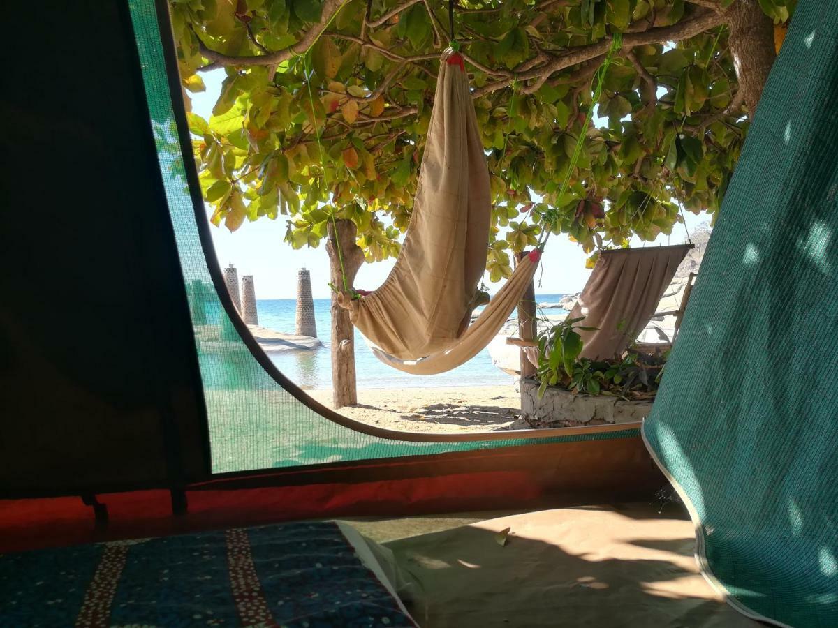 Mufasa Eco Lodge Monkey Bay Buitenkant foto