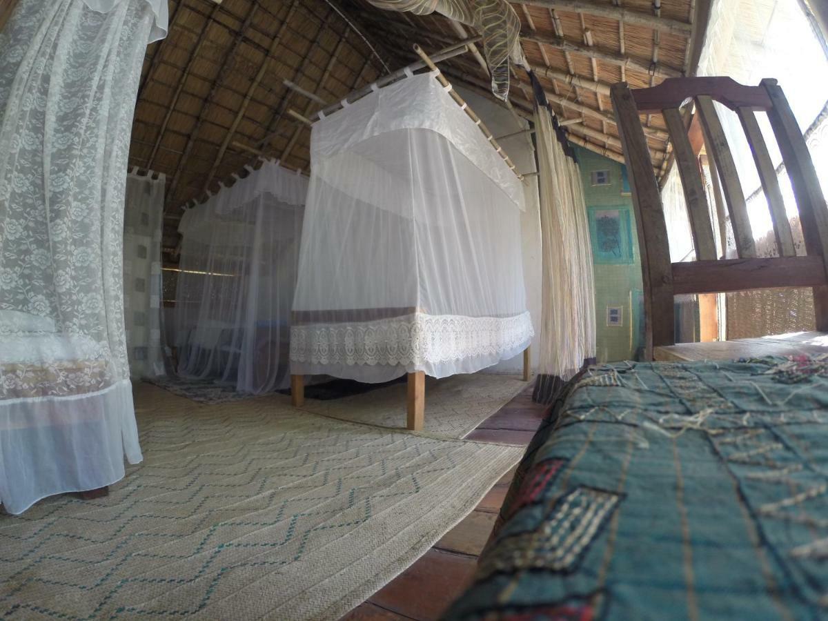 Mufasa Eco Lodge Monkey Bay Buitenkant foto